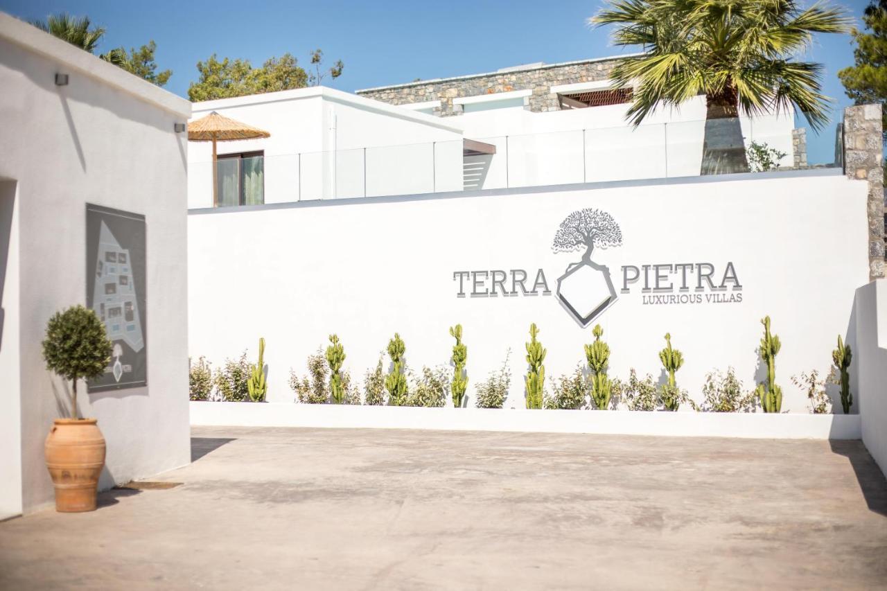 Terra Pietra Luxury Villas & Suites Лардос Екстер'єр фото