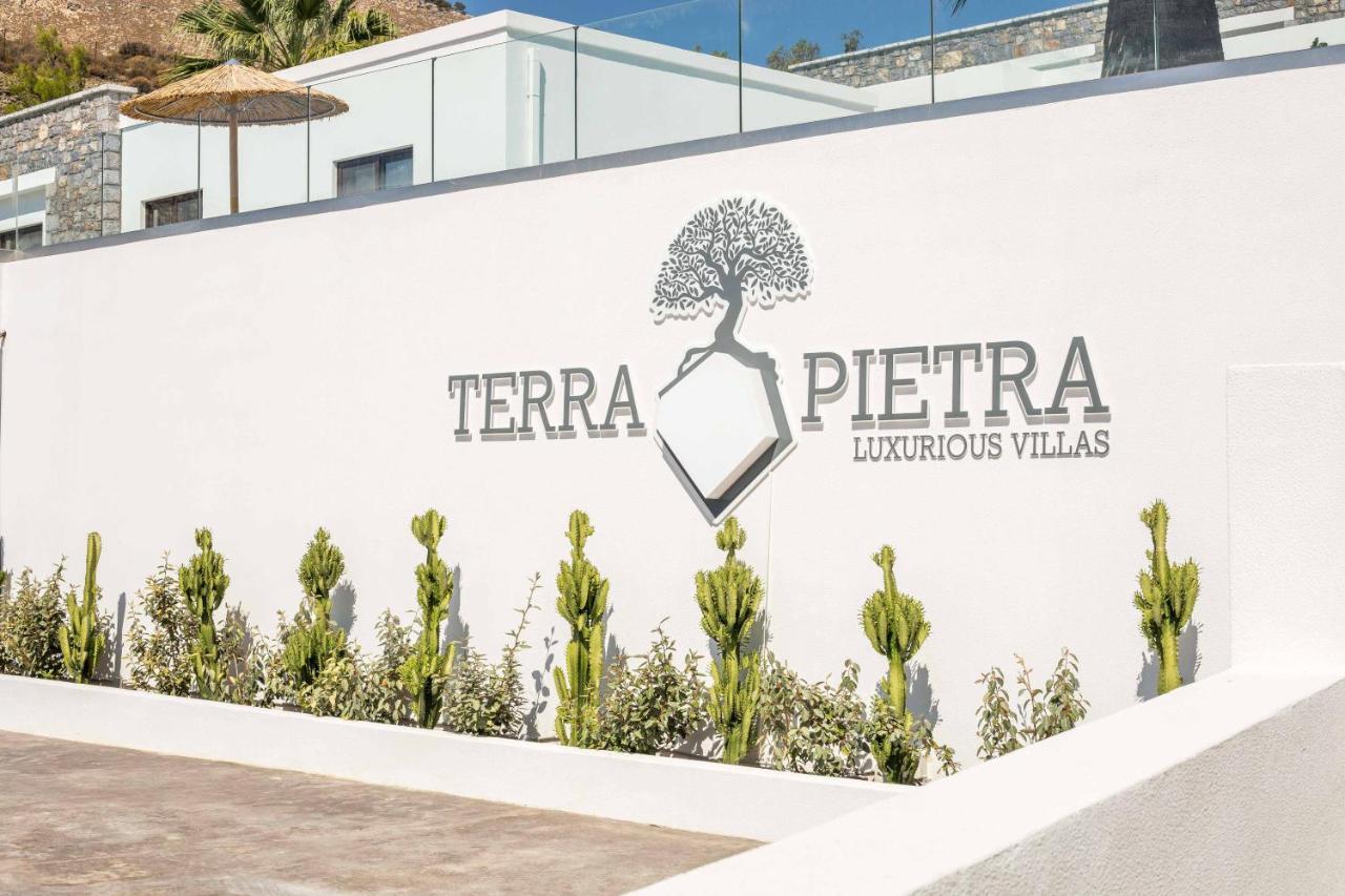 Terra Pietra Luxury Villas & Suites Лардос Екстер'єр фото