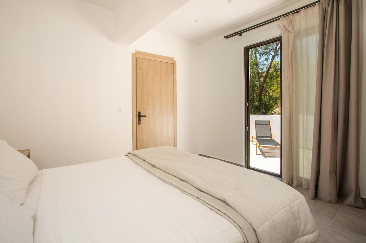 Terra Pietra Luxury Villas & Suites Лардос Екстер'єр фото